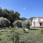 فيلة Ligero Agios Christoforos (Lefkada)