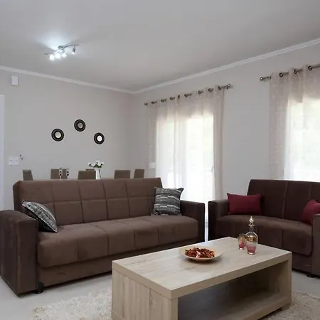 Villa Ligero *